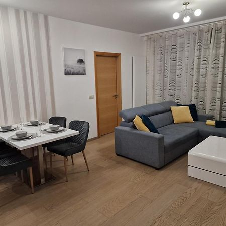 Stylish Panorama City Family Suite Bratislava Eksteriør bilde