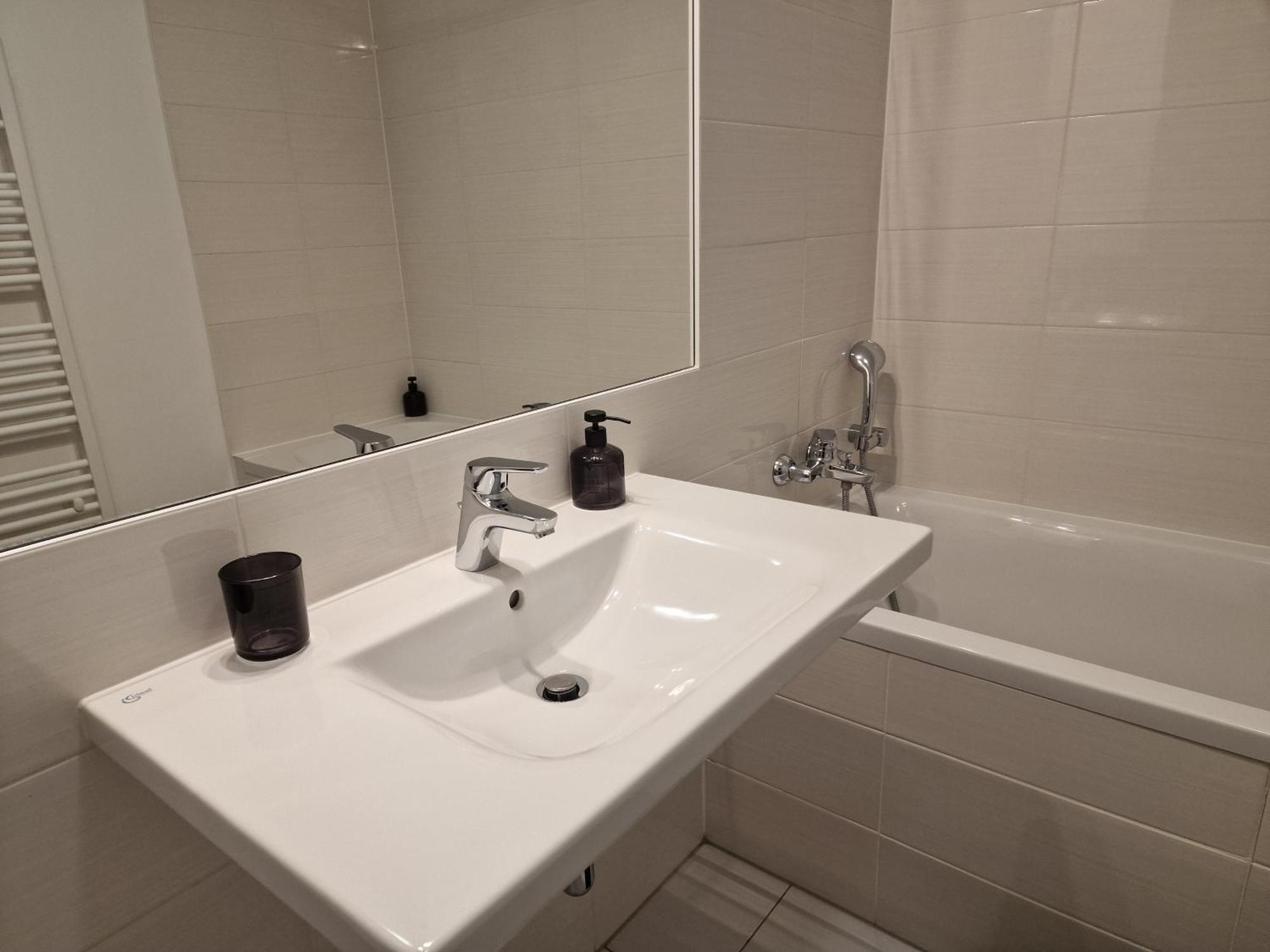 Stylish Panorama City Family Suite Bratislava Eksteriør bilde